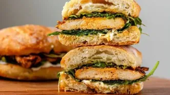 ناهار امروز: ساندویچ مرغ و اسفناج در کمتر از ۲۰ دقیقه!