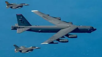 پرواز بمب‌افکن‌های اتمی آمریکا بر فراز دریای ژاپن