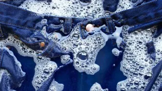 مهم‌ترین توصیه متخصصان برای شستشوی صحیح شلوار جین