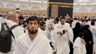 کشتی‌گیر روس استقلال تغییر تابعیت داد و به مکه رفت