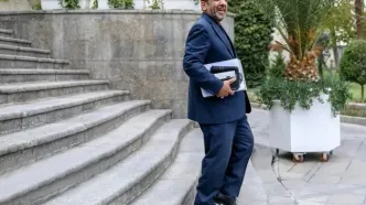 انتقاد ضرغامی از لغو میزبانی در ورزشگاه مدرن مشهد / چرا ورزشگاه را در این موقعیت ساختید؟