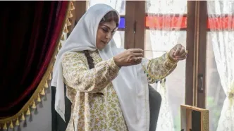 تیپ متفاوت گلاره عباسی و لاله اسکندری در پشت صحنه «بامداد خمار»!