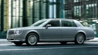 تویوتا سنچوری لوکس با قیمت نجومی بازگشت