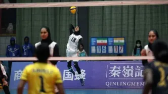 صدرنشینی دختران دانش‌آموز ایران در والیبال قهرمانی جهان