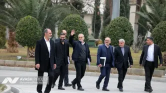 اعضای هیأت دولت در جمع خبرنگاران