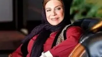 سفر زمان؛ «گوهر خیراندیش» در کنار «گوگوش» در حال تماشای یک تئاتر