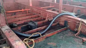 توقیف نفتکش خارجی به اتهام حمل سوخت قاچاق/ ۱۸ متهم دستگیر شدند