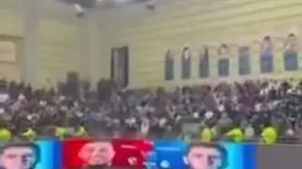 ببینید؛ تشویق یکصدای رسول خادم توسط تماشاچیان بعد از اعلام نام دبیر!