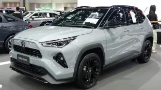 کراس‌اوور هیبریدی تویوتا یاریس کراس نایت‌شید رونمایی شد