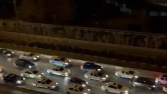ترافیک سنگین در شب یلدا در اتوبان چمران تهران