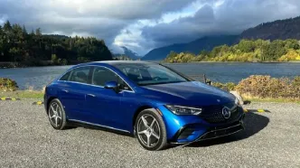 دلار، بازار خودروهای وارداتی را آتش زد | اوتار 800 میلیون و بنز میلیون تومان گران شد | قیمت کرولا نجومی شد+جدول