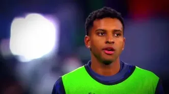 ‏ویدیو: ۱۳۳۹‏‎ ‎دقیقه سکوت؛ مهاجم برزیلی رئال در بحرانی بی‌سابقه