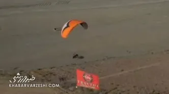 استوری علیرضا بیرانوند/ چتربازی با پرچم تراکتور!