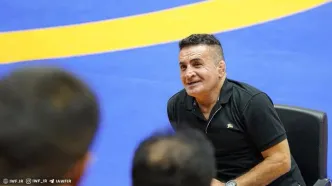 ۲۶,۰۰۰,۰۰۰,۰۰۰ تومان حقوق مربی ایرانی در آذربایجان