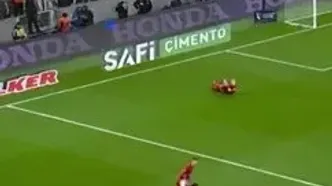 ویدئو: ‏۱۱‏‎ ‎سیو و یک امتیاز؛ نمایش درخشان دروازه بان گازیان تپ