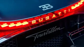 قدرتمندترین خودروی جهان در برف گیر کرد! / بوگاتی از نفس افتاد