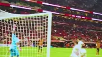 ویدئو: گل آکروباتیک ایوب الکعبی به زامبیا