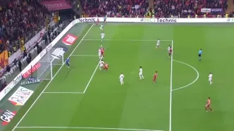 ویدئو: ویکتور اوسیمن با ضربه قیچی برگردان در دقیقه 92 ناجی گالاتاسرای شد