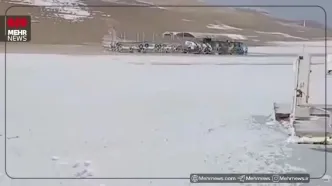 آب یک سد کشور یخ بست