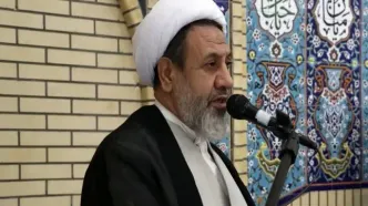 امام جمعه کرمان: گرانی‌ها بخشی از جامعه را آزار می‌دهد/ فتنه‌ها تمام نشده است