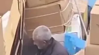 باید به پای این پدر سجده کرد