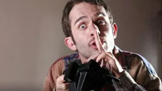 تغییر چهره بابک حمیدیان بعد از 17 سال بازی در سریال به کجا چنین شتابان