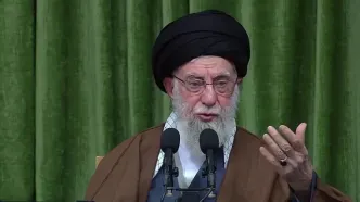 ببینید/ رهبر انقلاب: جوان امروز در مقابل موج عظیم رسانه‌ها هویت دینی خودش را حفظ کرده است