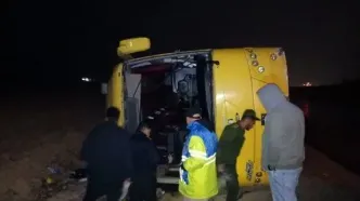 واژگونی اتوبوس در کرمانشاه با ۱۵ مصدوم