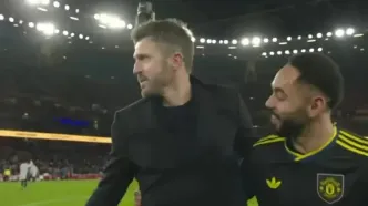 فیلم: جنون شادی شاگردان کریک پس از سرنگونی آرسنال صدرنشین