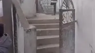 مقابله یک مسلمان معلول با حمله کنندگان به مسجدی در نپال