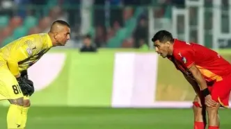 شکست عجیب پرسپولیس مقابل فولاد ۱۰ نفره/ ۳ گل در ۷ دقیقه!