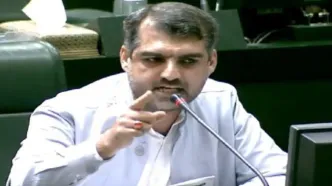 منان رئیسی: سناریو بدبینانه آن است که ترامپ با اشغال جزیره خارک، مسیر فروش نفت ایران را ببندد؛ این یکی از گزینه‌های محتمل برای حمله آمریکا است