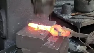 مراحل تولید مهره با استفاده از میلگردهای زنگ زده در پاکستان