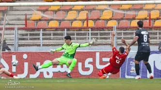 کارشناس داوری صحنه‌های مشکوک فولاد - پرسپولیس/ کارت قرمز صحیح بود؟ یک پنالتی سوخت؟