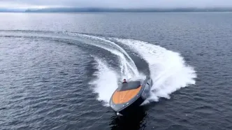 پورشه با قایق لوکس ۶۰۰ هزار دلاری وارد آب ها شد!