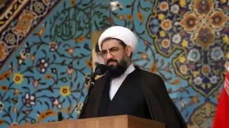 سؤال امام جمعه همدان از دستگاه قضا: چرا کسانی که در این کشور فساد اقتصادی دارند باید راحت زندگی کنند؟