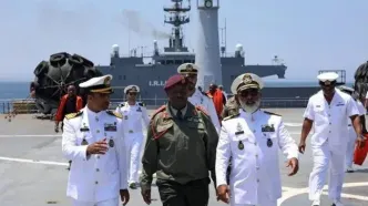 حضور کارکنان ناوگروه نیروی دریایی چین و آفریقای جنوبی در ناوبندر مکران و ناوشکن شهید نقدی