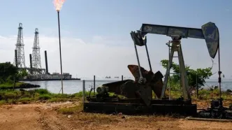 رای مثبت کنگره ونزوئلا به خصوصی سازی صنعت نفت/ منافع و مضرات برای کاراکاس چیست