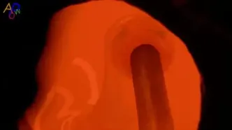 فرآیند تولید بطری های شیشه ای بزرگ در کارخانه ای در سئول