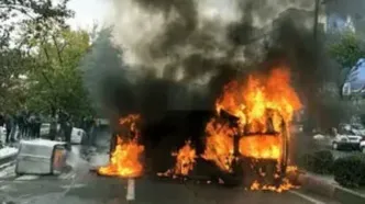 آتش زدن حسینیه به دست آشوبگران در فردیس کرج