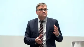 آلمان خواستار حل مسالمت آمیز تنش بین ایران و آمریکا شد