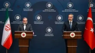 عراقچی: مذاکرات باید عادلانه و منصفانه باشد؛ هرگز درباره مسائل دفاعی مذاکره نمی‌کنیم