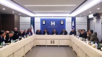 نشست اعضای کمیسیون اقتصادی مجلس با مدیرعامل و مدیران ارشد بانک صادرات ایران برگزار شد/ تقدیر نمایندگان مجلس از روند اصلاحات و ارتقای خدمات در بانک صادرات ایران