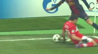 ویدئو  نوستالوژی: هنرنمایی جادوگر با لباس بارسا