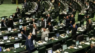 بیانیه مجلس درباره ادامه جنگ