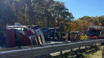 تصادف زنجیره‌ای ۳۰ خودرو در آذربایجان شرقی