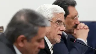 عارف: حق اعتراض را به رسمیت می‌شناسیم/ عده‌ای با نفوذ به دنبال به خشونت کشاندن اعتراضات هستند/ جوانان هوشیار باشند/ بازاریان و دانشجویان وفادارترین گروه‌ها به آرمان‌های انقلاب اسلامی هستند/ ربایش رئیس‌جمهور یک کشور اوج رفتار تمدن غرب را نشان می‌دهد