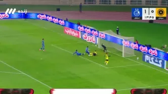 ویدیو: گل اول سپاهان به استقلال با گل به خودی آشورماتوف