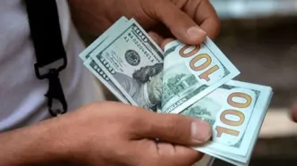 وضعیت قیمت دلار در میدان فردوسی | همه فروشنده شدند