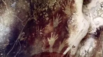 کشف نقاشی ۶۷,۸۰۰ ساله دست انسان در غار اندونزی